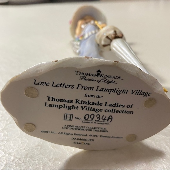 THOMAS Kinkade Ladies of Lamplighter Village
Figurine Collectable High fashion - Picture 8 of 8